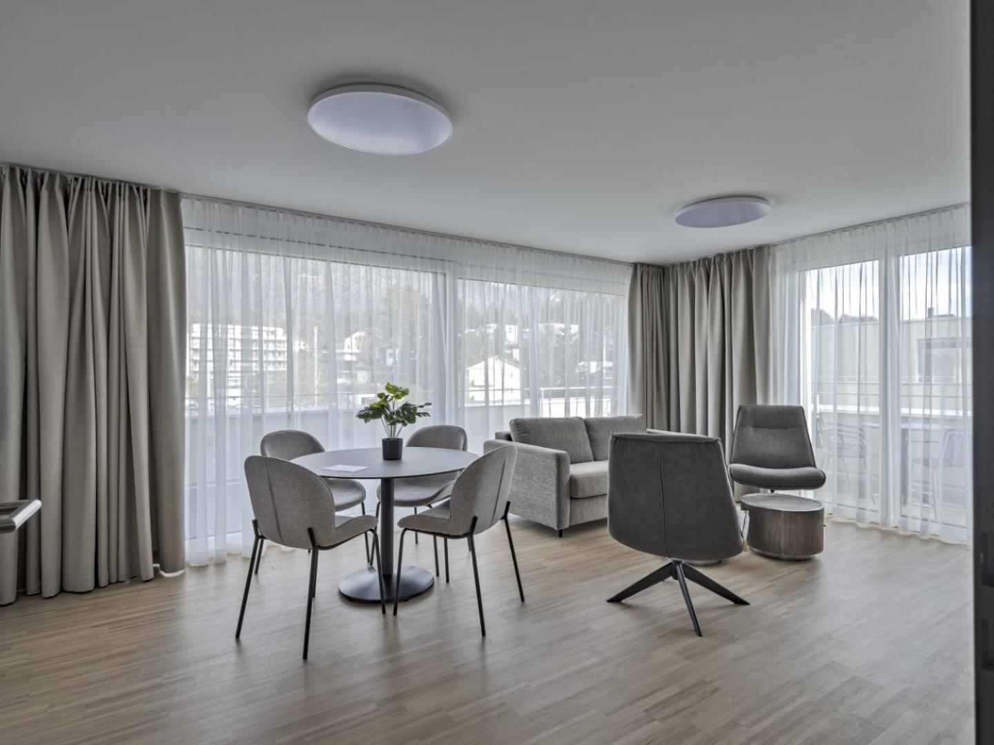 Mooi Apartments Гренхен Экстерьер фото